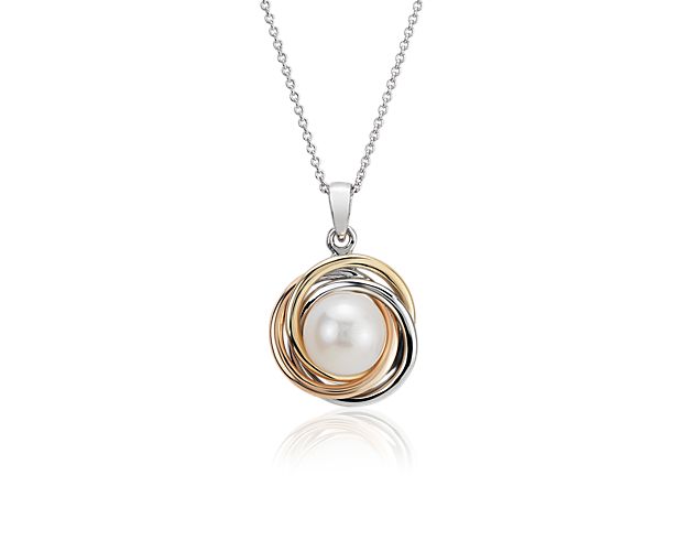 love knot pendant with freshwater pearl