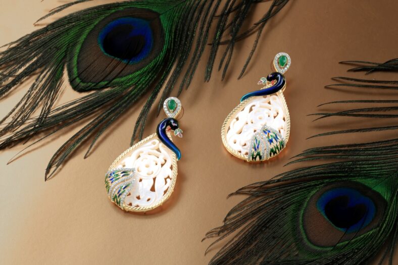 The Real Meaning of Feathers When Used in Jewelry