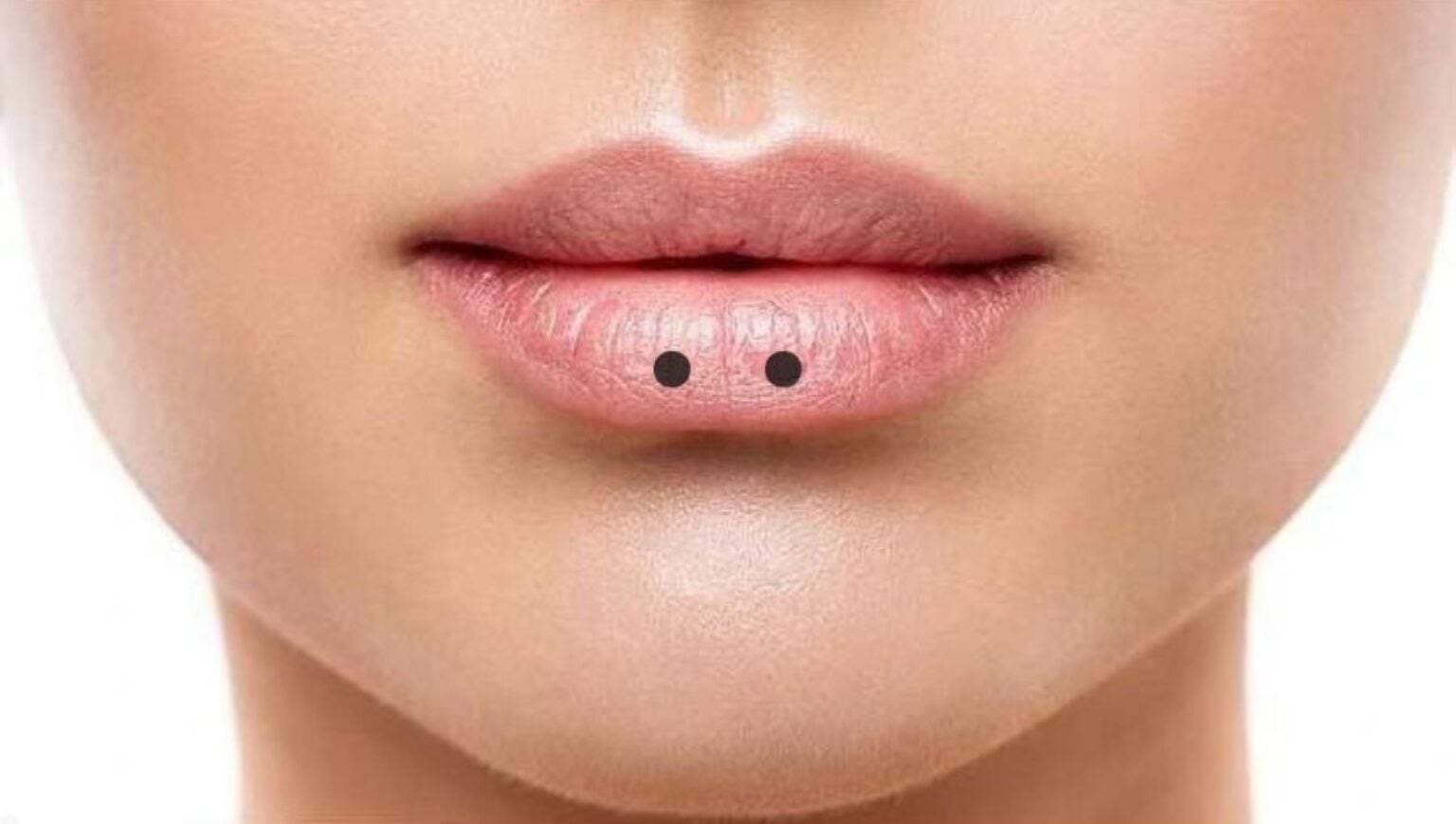 Everything You Need to Know About the Labret Piercing