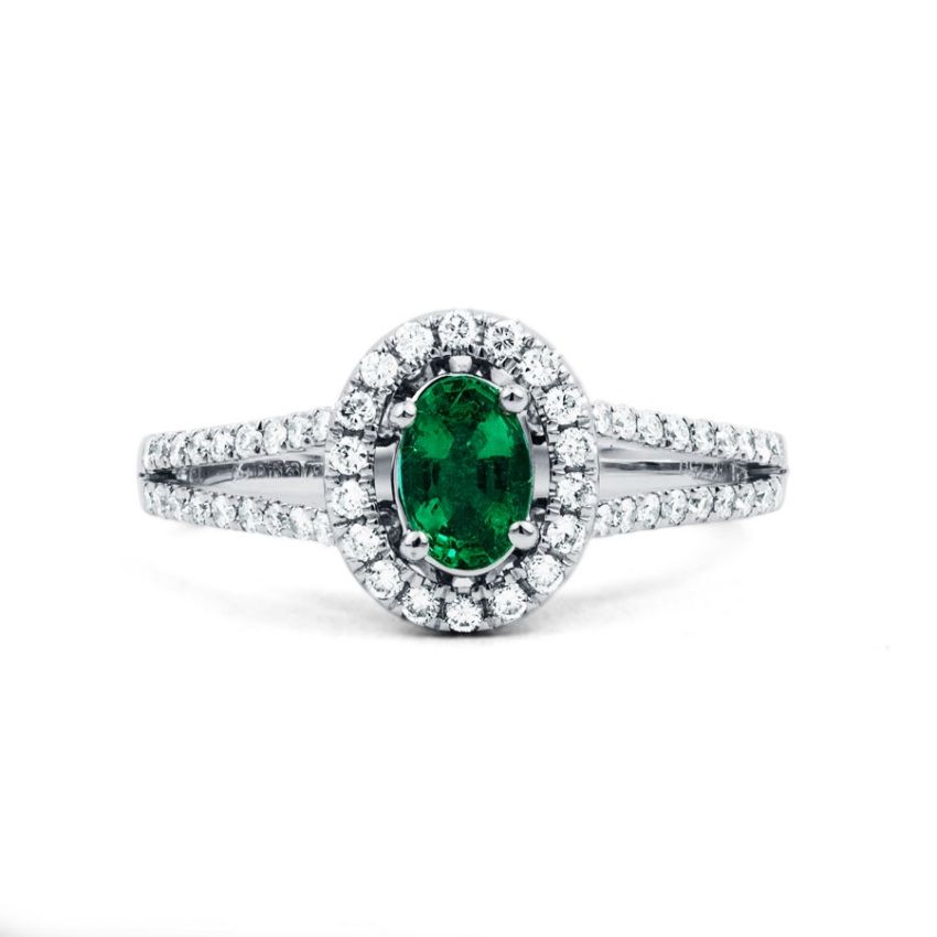 emerald stone double shoulders engagement ring