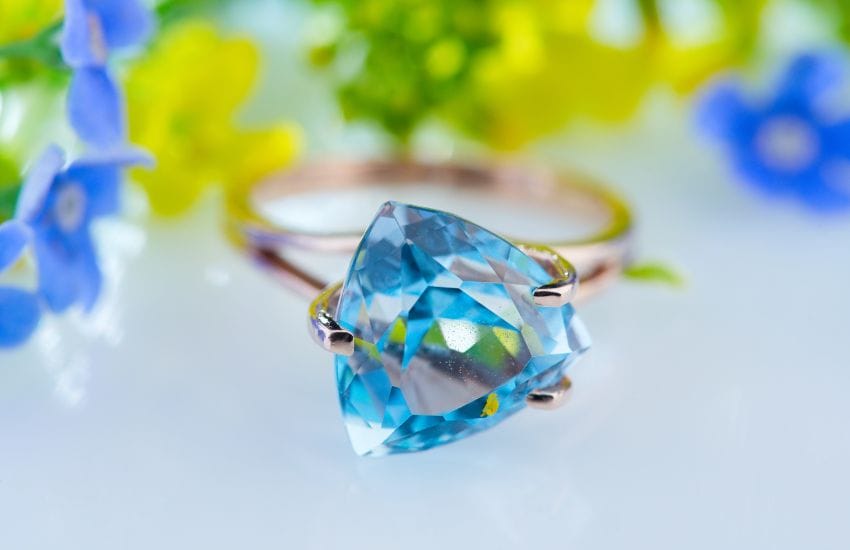 9ct Yellow Gold Opal, Blue Topaz And Green Amethyst Cluster Ring – Finery&Co
