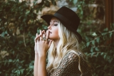 How to Rock the 70s Jewelry Trends