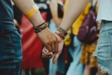 How to Stack Bracelets Like a Fashion Pro – A Quick Guide