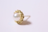 Buying Pearl Studs: A Handy Shopping Guide